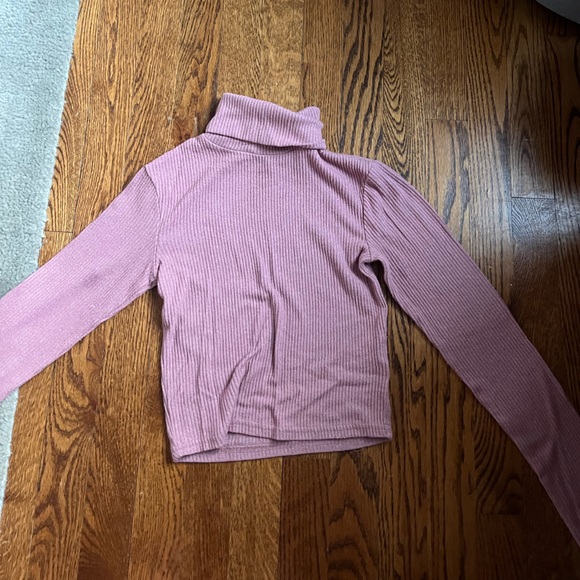 Pink Ribbed Turtle Neck - Picture 2 of 2